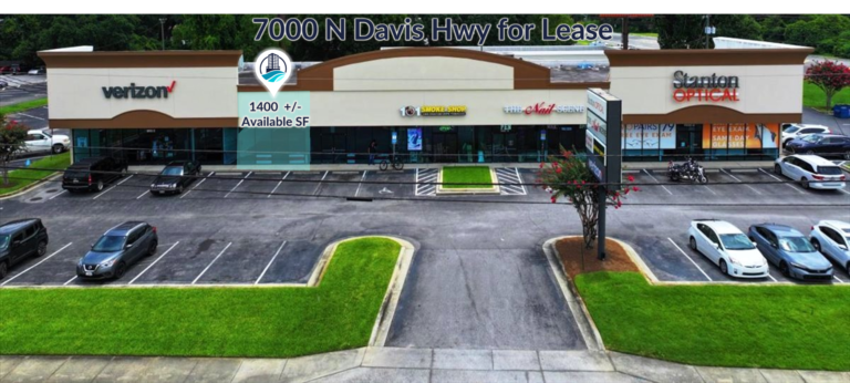 7000 N Davis Hwy Cover