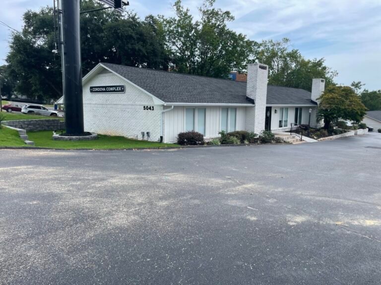 5043 Bayou Blvd Building 1